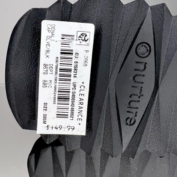 Nurture Women’s Boots Size 9.5
Waterproof leather + weather resistant treatment - Picture 11 of 16